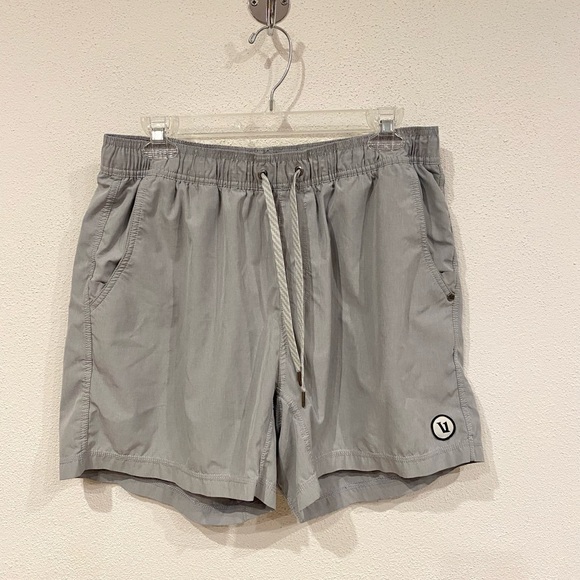Vuori Other - Vuori Kore Shorts Men's Size XL Light Gray Lined